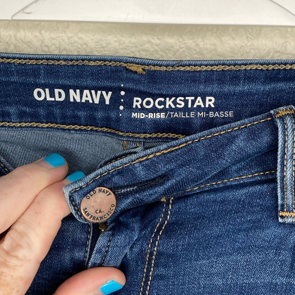 Old Navy Rockstar Jeans - Picture 6 of 6